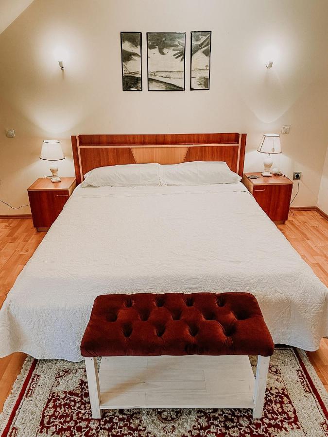 Cosy Bedroom For 2 With Balcony In A Family Villa Turnu Măgurele Екстериор снимка