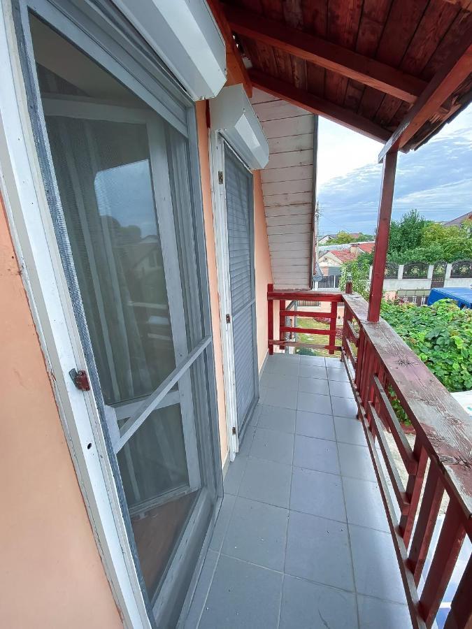 Cosy Bedroom For 2 With Balcony In A Family Villa Turnu Măgurele Екстериор снимка