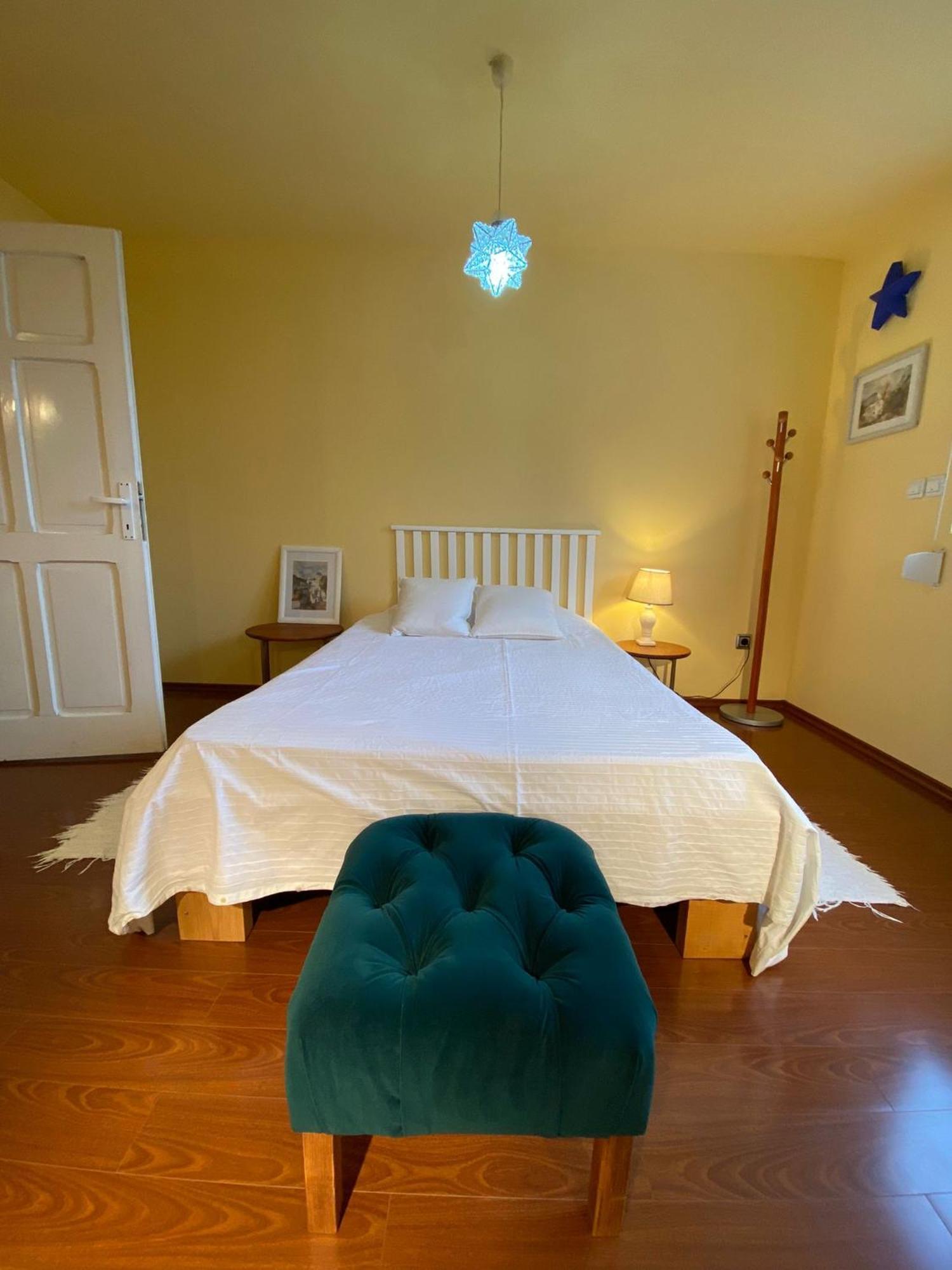 Cosy Bedroom For 2 With Balcony In A Family Villa Turnu Măgurele Екстериор снимка